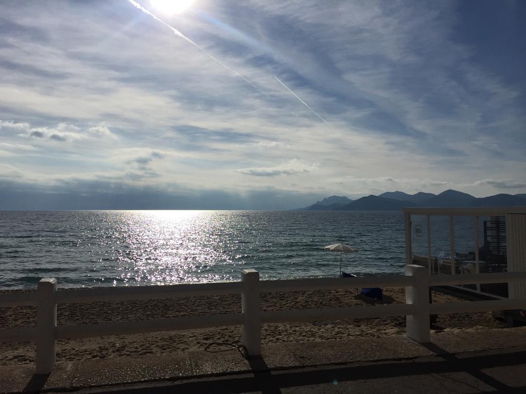 Dionysos Vue Mer 칸느 외부 사진